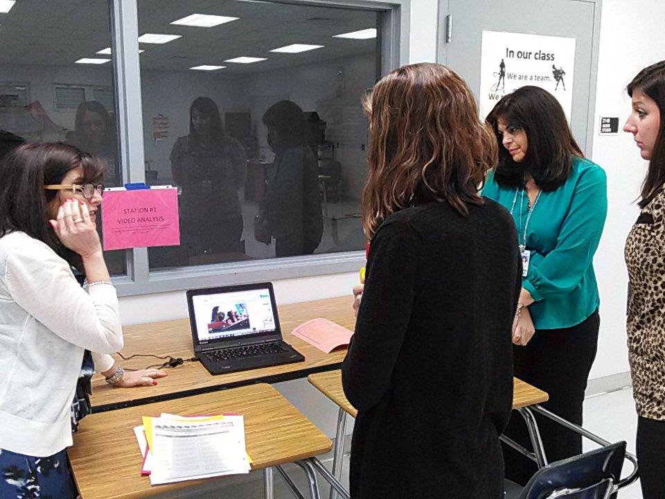 PeerReviewerNC's tweet photo. #MSsubcadre #ELA #lessonalignment @BrowardLiteracy https://t.co/KndBsorcqB