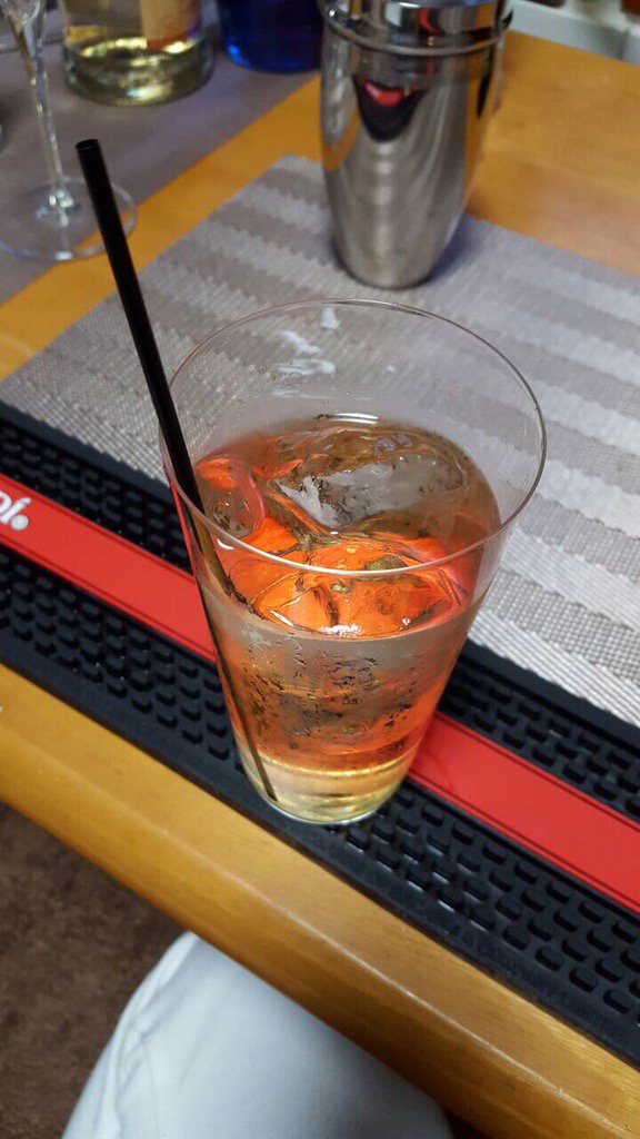 ExpoSixs's tweet photo. カクテル作りました〜
✔︎ガルフストリーム
✔︎サザン・ビーチ
✔︎ピーチ・フィズ https://t.co/93QMqPQtDn