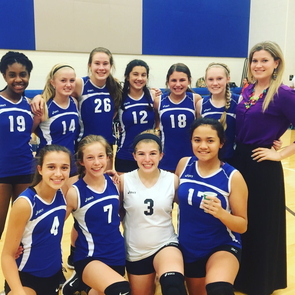 MVickers_tms's tweet photo. Last 7th grade volleyball practice with these girls! #tmsvolleyball #gotitans https://t.co/1Y6Tj6clj0