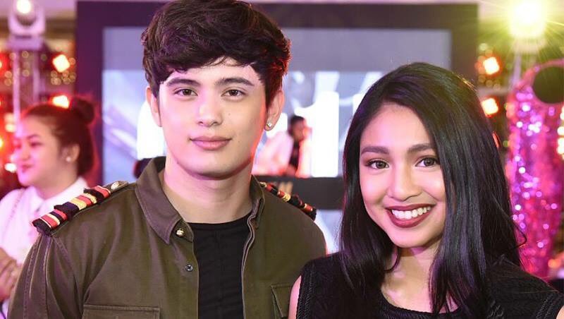 mega_magazine's tweet photo. Which stars got first dibs at the #BalmainForHM VIP Launch? https://t.co/iNVlJJ8iX8 https://t.co/Qadde7ygWN
