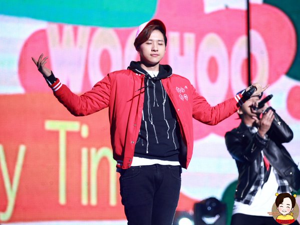 Official_B1A4's tweet photo. [PREVIEW][4P] 151104 #B1A4 CNU at GMarket Concert STAYG7 (cr:bear_park616 &amp; cnuflow) https://t.co/KoeV4VLZMT
