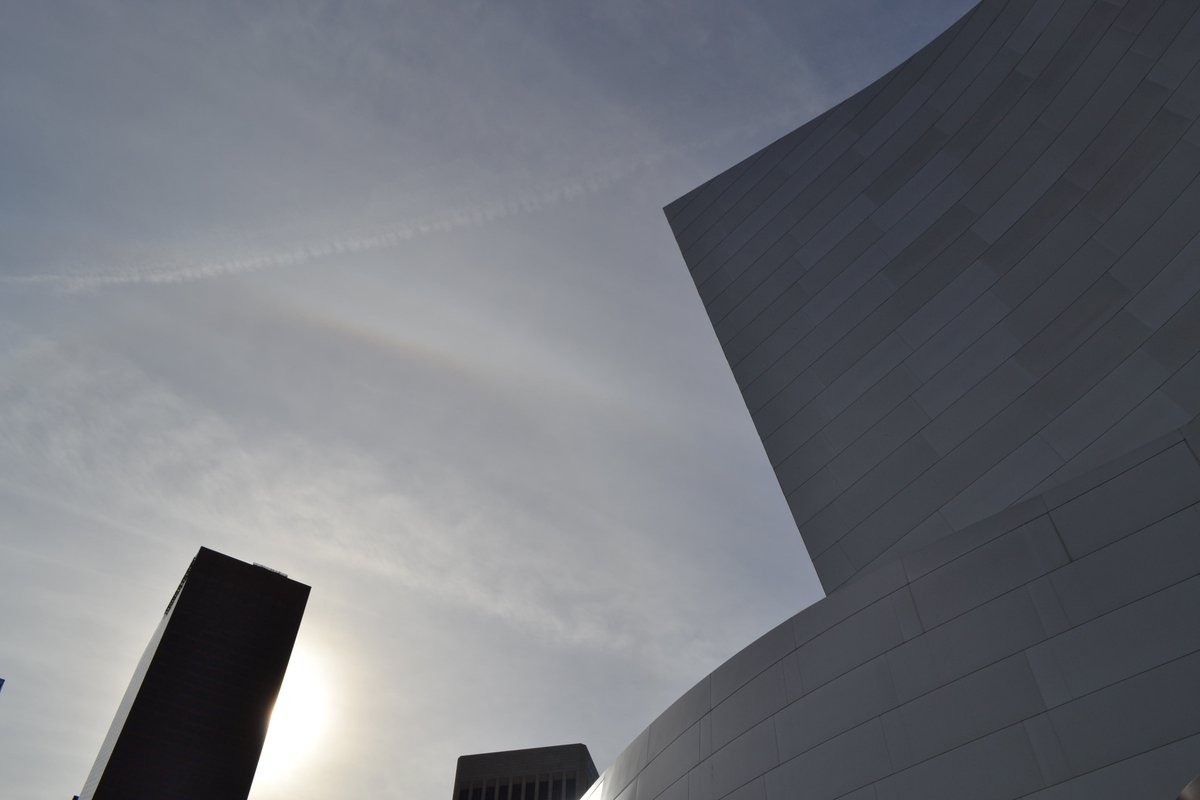 hostelworld's tweet photo. If you're in #LA &amp; love architecture, the Walt Disney Concert Hall @LAPhil is an unmissable masterpiece #HWTips https://t.co/pPv3glPnS0