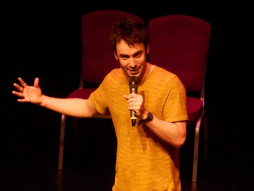 ComedyClub4Kids's tweet photo. Guildford! We're with you on Sat Nov 21st with a show for all 6+ https://t.co/bUkJR4OwFd AND a comedy workshop too! https://t.co/vItMsA2O3N