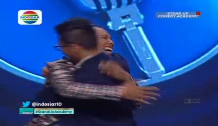Ternyata <a href="/PanduWinoto13/">Terlahir Sampah</a> harus gantung mic malam hari ini. Tetap semangat ya Pandu! #StandUpAcademy