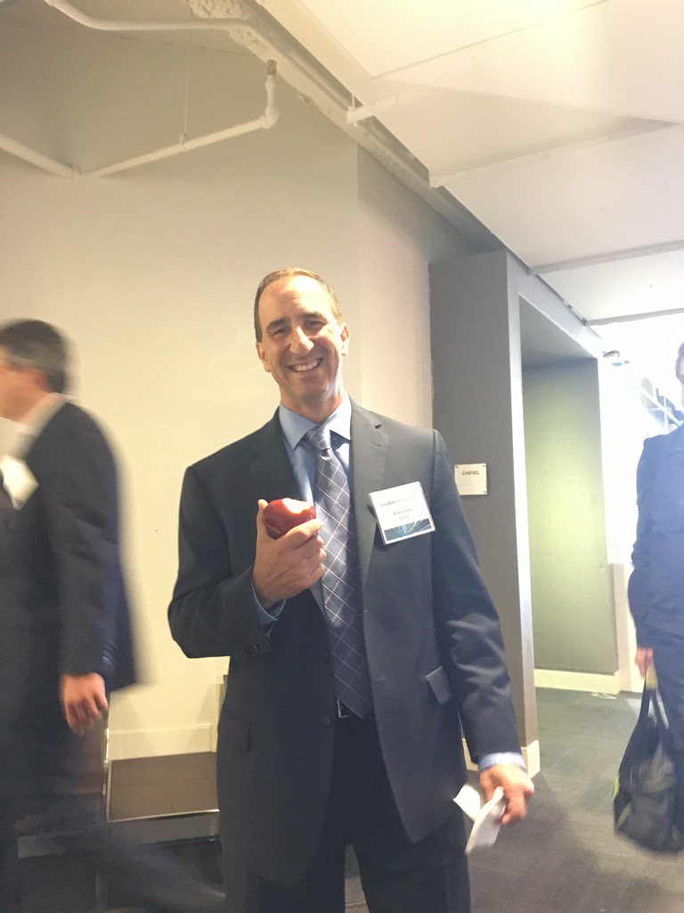 gallifreyan's tweet photo. Here's @rfosina taking a bite out of the not so big apple at #bde2015 https://t.co/CsiUg02txM
