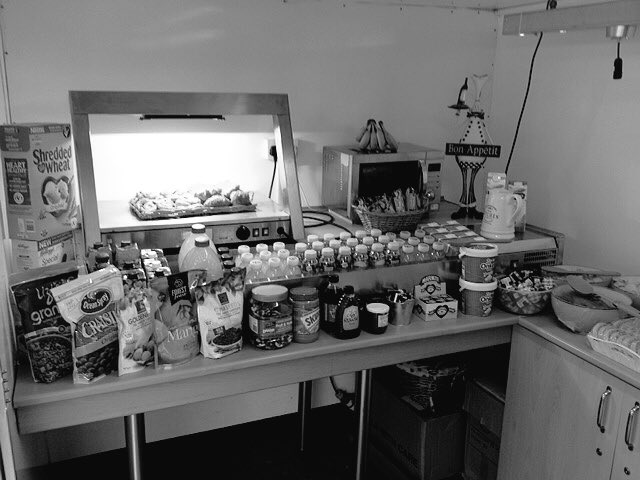 FilmCuisine's tweet photo. @FilmCuisine's hospitality trailer - perfect for these cold winter shoots! https://t.co/CkCTcJ5K5o