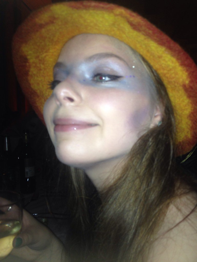 _ericamary's tweet image. When u a pritty pixie