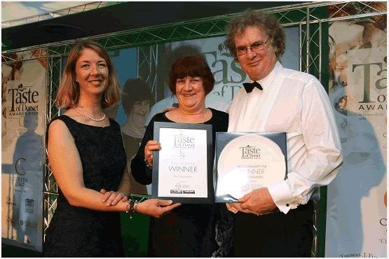 Another award for <a href="/Johnthecelt1/">The Ropemakers</a> Congratulations on being Taste of Dorset Awards 'Community Pub of the Year 2015'