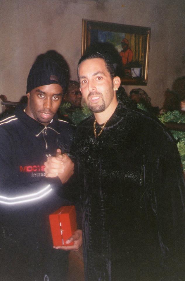  HAPPY BIRTHDAY TO THE GREAT SEAN COMBS! NOBODY DOES IT BIGGER OR BETTER THEN DIDDY!  