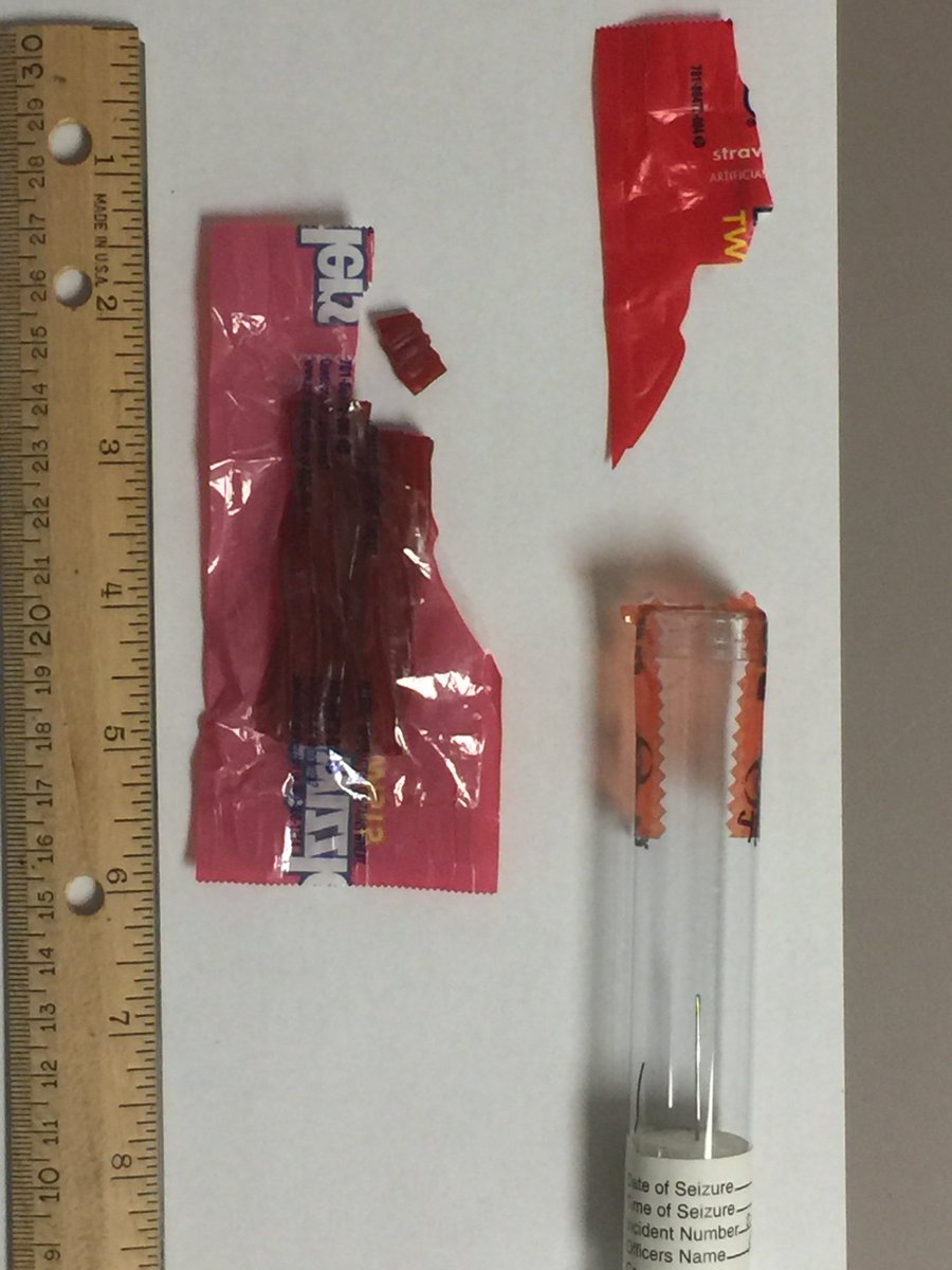 SalisburyPD's tweet image. Needle found in Halloween candy #crimesolvers #cashtips #checkyourcandy salisburypd.com/userfiles/file…