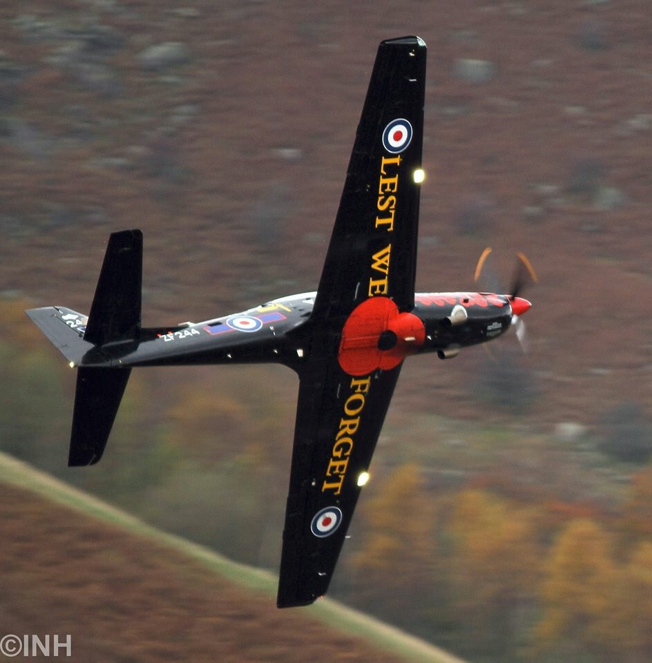 carlisleflight's tweet photo. We will make a donation to The Royal British Legion Poppy Appeal for each favourite/share it gets. Lest we forget https://t.co/9us2IlIGIS