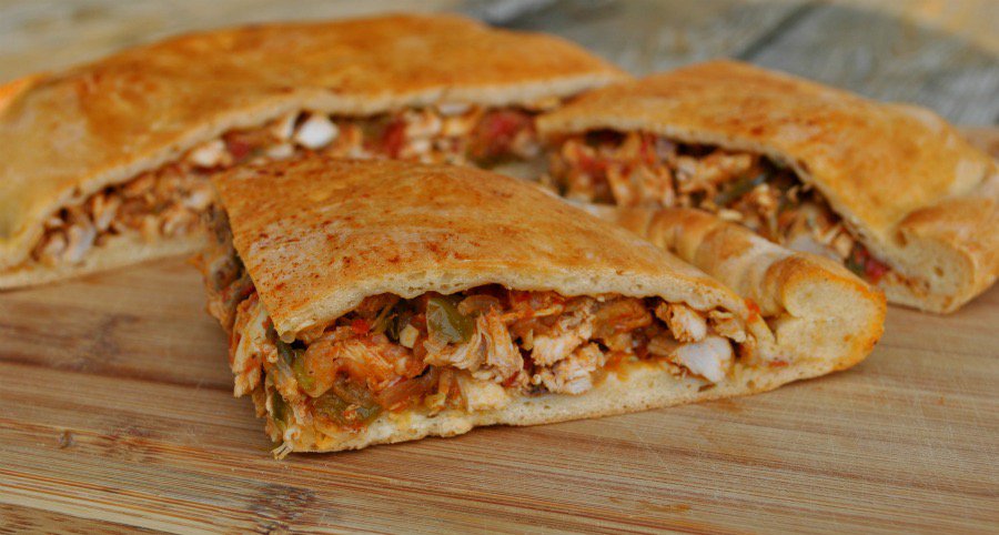 emiliarago's tweet photo. Una #empanada es mi comida favorita ahora #deliciosa https://t.co/O6DmTvxOIG