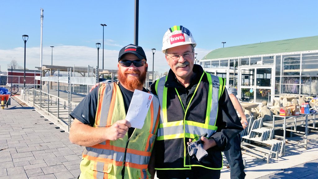 JonLeeder's tweet photo. Big thanks to #thepeter @BestWayStone for stopping by with coffee,gloves for the the guys...leafs tickets a bonus https://t.co/FJbVyJRDqE