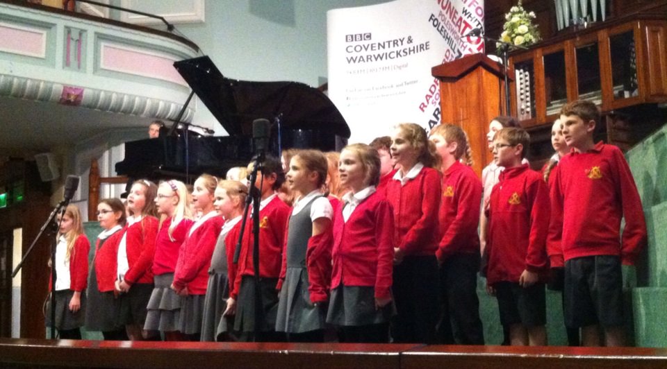 BBCCWR's tweet photo. And they're off! Children at Harbury CofE Primary kick off proceedings with 'Amazing Grace' https://t.co/H5EeMQ6KXW