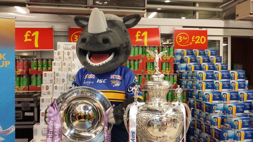 AsdaPudseyStore's tweet photo. Look what you have missed, all three @leedsrhinos trophies and @OneRonnieRhino here at Asda Pudsey #Back2BackRhinos https://t.co/tbWFLzP5lC