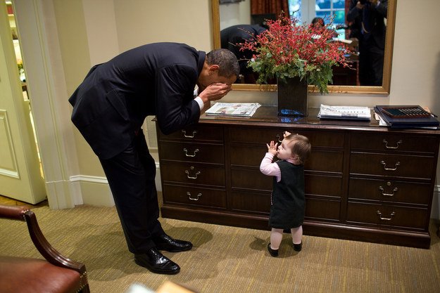 BuzzFeed's tweet photo. President Obama really can’t control himself around cute little kids https://t.co/e7WrtTw340 https://t.co/MwMunZkvpL