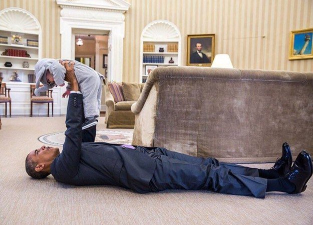 BuzzFeed's tweet photo. President Obama really can’t control himself around cute little kids https://t.co/e7WrtTw340 https://t.co/MwMunZkvpL