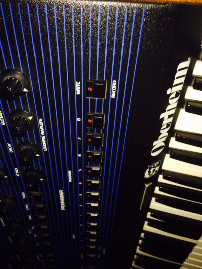 BFrxta's tweet photo. The #OB-Xa is in the house!!:) https://t.co/lz0F7tH23l