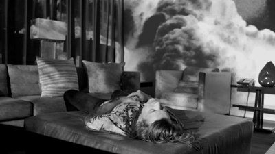 onedirection's tweet photo. Harry though... #PerfectMusicVideo
https://t.co/Gia9wcD7Lk https://t.co/dfDUjLnNxk