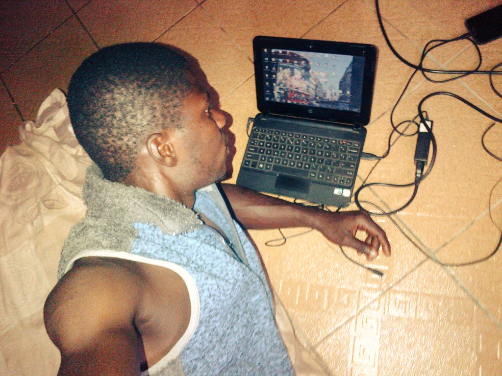 Daslim_illega's tweet image. Don't follow one way pls follow the other way... Jahbless myhustle #streetthug