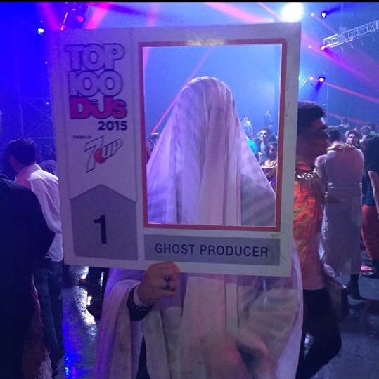 nievss's tweet photo. Para mi este es el mejor disfraz de este #halloween2015 jajajajaja #ghostproducers #dj #electronicmusic q os parece? https://t.co/eh1NGaxBN7