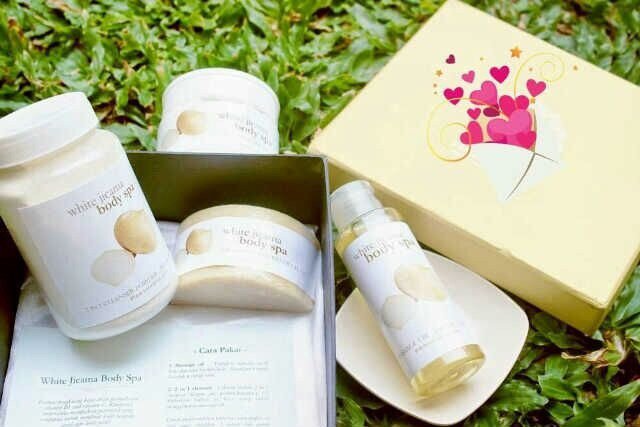 Footballe's tweet photo. SKINCARE LANGGANAN PARA ARTIS &amp; SELEBGRAM  @UnFRBeutyskin Buruan invite pin: 5745734F DIJAMIN PUASS! https://t.co/SSuhdpYqnZ