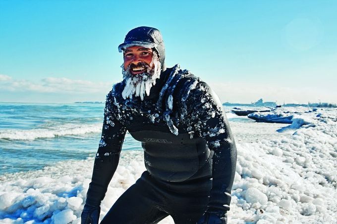 CoolerMag's tweet photo. 12 reasons real surfers ride waves in the winter https://t.co/0PXCSqLrwk https://t.co/Pp6NtI3yRT
