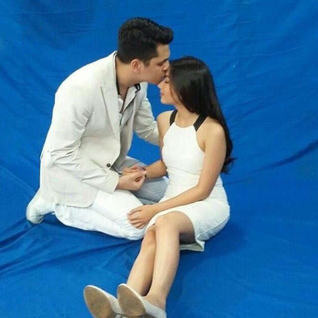 rismaulisiantu1's tweet photo. #SCENE gini aja #DICUT haloooo @sctv_ kenapa sih ?? Hargai donk totalitas kerja mereka @kvinjulio @Jscmila #pusinggg https://t.co/sY68BdJYWk