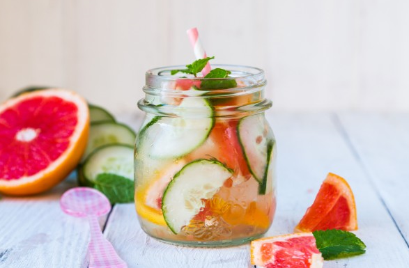 colourexcel's tweet photo. Have a Monday #Detox with our new range, available exclusivley at @BootsUK https://t.co/PRE9Klrwiy #colourexcellence https://t.co/VPMdvwCrK0