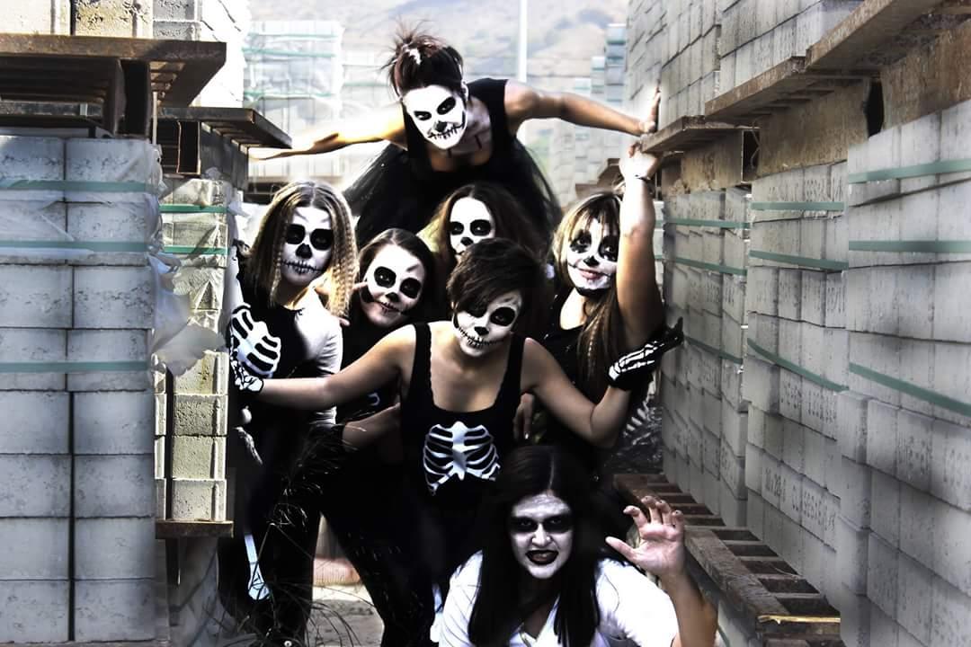 FP_Majal_Blanco's tweet photo. Día terrorífico en el colegio Majal Blanco. ¡Con obra de teatro de nuestras alumnas del Ciclo de TEI incluida! https://t.co/M9niASev7r