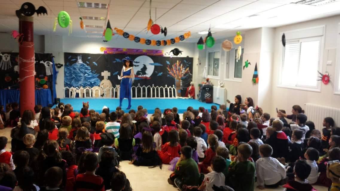 FP_Majal_Blanco's tweet photo. Día terrorífico en el colegio Majal Blanco. ¡Con obra de teatro de nuestras alumnas del Ciclo de TEI incluida! https://t.co/M9niASev7r