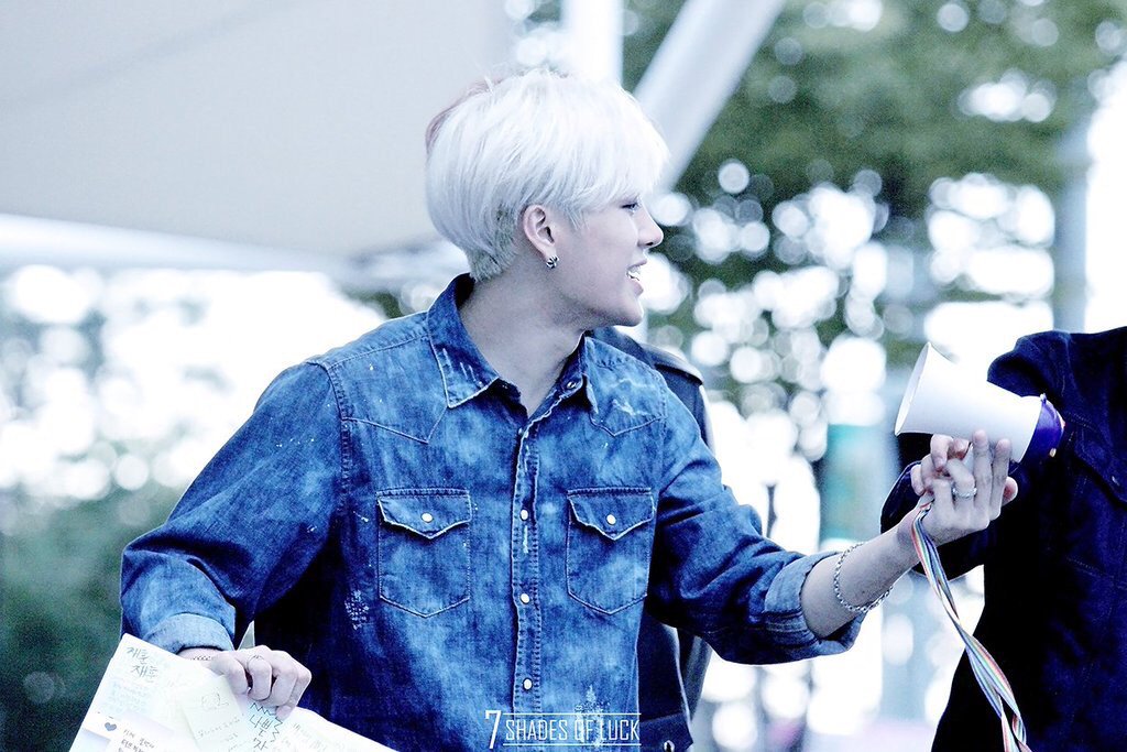 Jackson_Addict's tweet photo. 151010 #Jackson (cr 7shadesofluck) https://t.co/ciaZK2lHI5