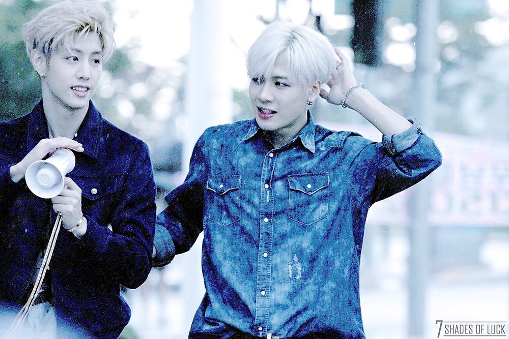 Jackson_Addict's tweet photo. 151010 #Jackson #Mark (cr 7shadesofluck) https://t.co/FABRxcpOXN