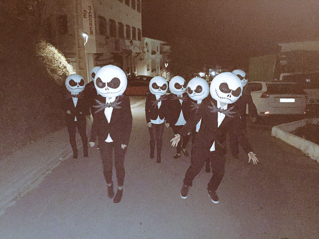 cristi25588's tweet photo. Halloween en Trevélez #zapeando485 https://t.co/sLY0zfjTb7