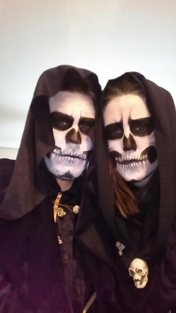 Noeliagsa's tweet photo. Un halloween de muertee !!! #zapeando485 https://t.co/SpZtlEJYHh