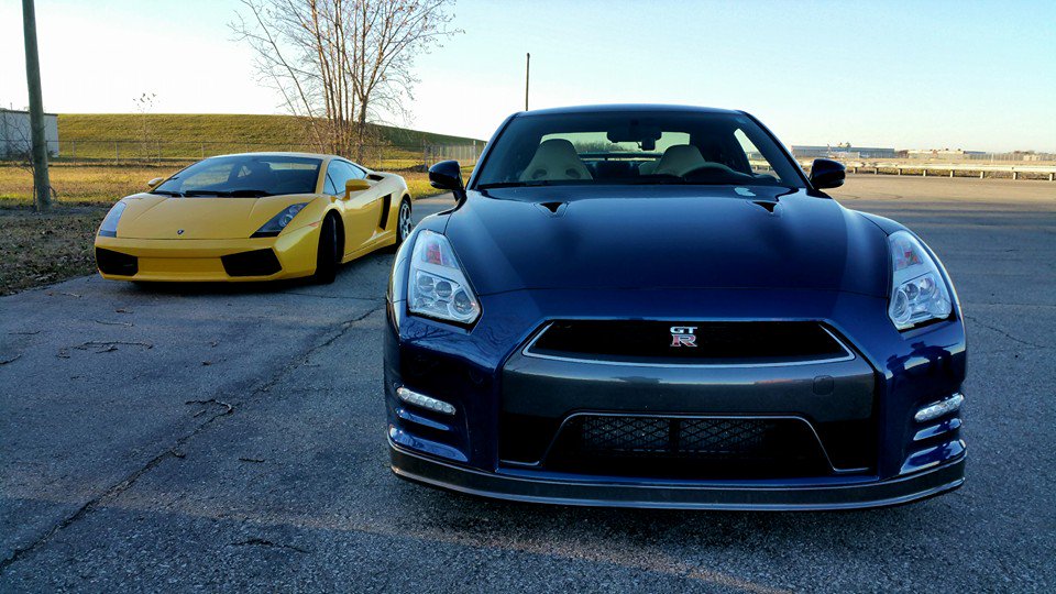 YStatusQuo's tweet photo. I am in love with the blue on this @NissanUSA GT-R! https://t.co/7gqT3lHvhN