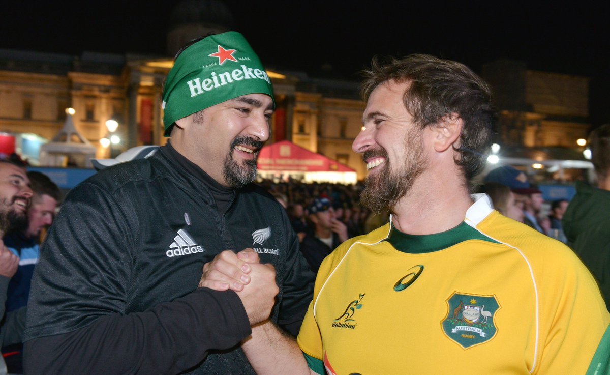 One of our favourite pics from the Trafalgar Square Fanzone. #Respect #Enjoyment #Sportsmanship #RWC2015.