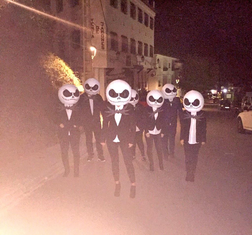 cristi25588's tweet photo. Halloween en Trevélez  #zapeando485 https://t.co/VSg45fsmpg