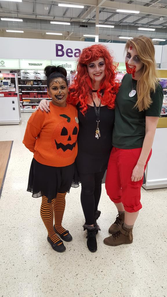 CornsJacqui's tweet photo. We love to dress up at tesco dudley! Had a spooky spectacular Halloween  🎃🎃 @BeautyWrldSkool @gina_pollitt https://t.co/OVKzO0rLKg
