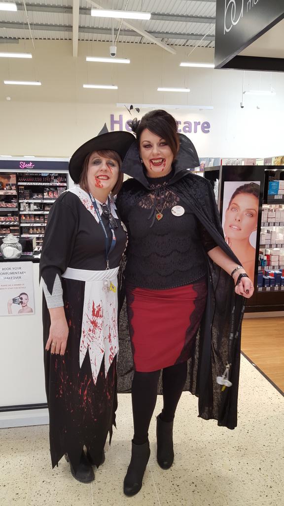 CornsJacqui's tweet photo. More Halloween fun at tesco dudley!  🎃 @BeautyWrldSkool @gina_pollitt https://t.co/QdIMgMcUNT