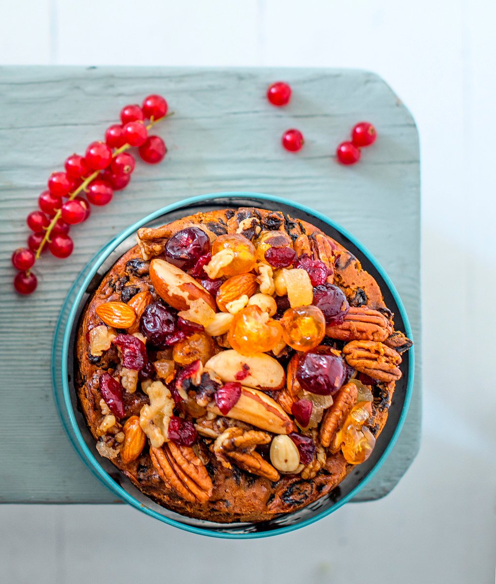 Yesterday's #christmaslights switch on got us feeling all Christmassy. Shop this <a href="/CartwrightandB/">Cartwright & Butler</a> cake before they go