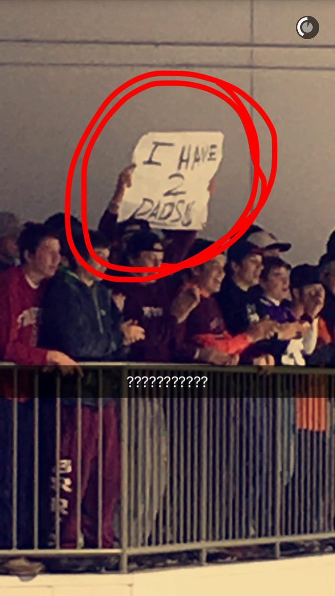 TheKosmopolitan's tweet photo. I miss high school hockey games #DoubleDads https://t.co/XDGYHSiShS