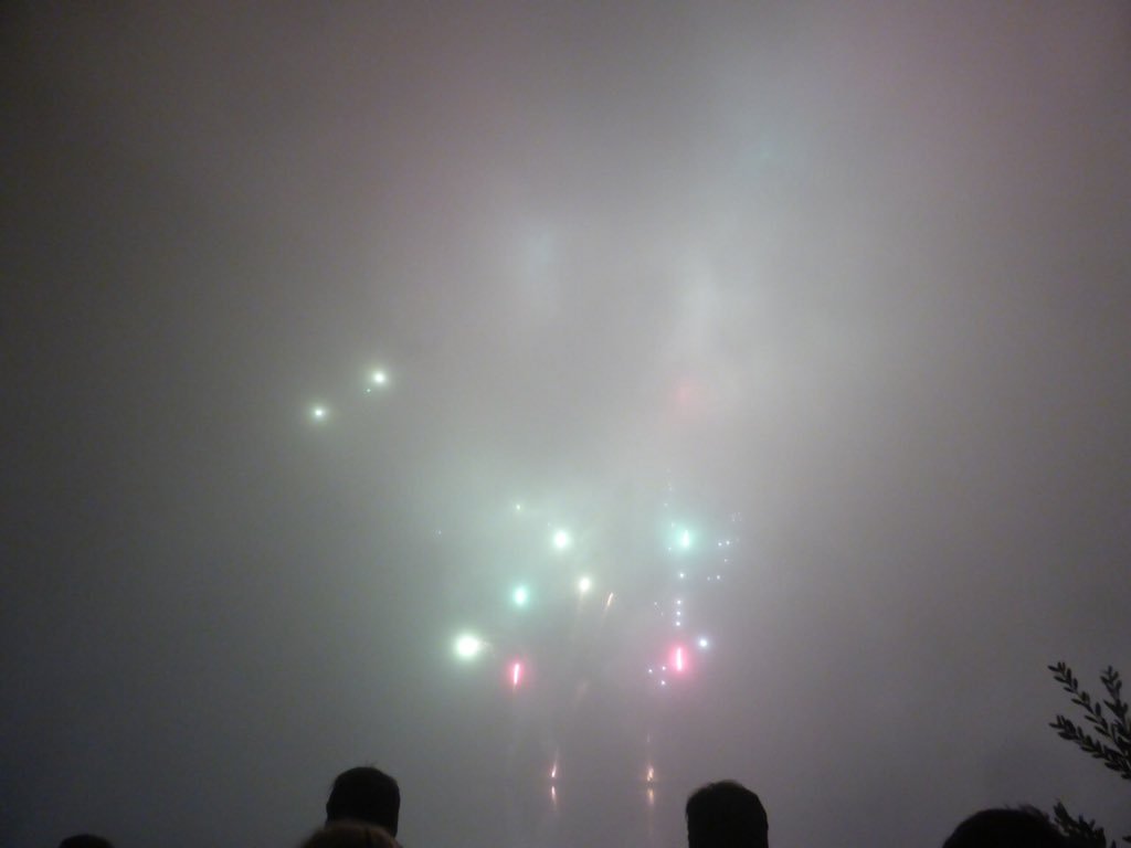 Janewat72's tweet image. Best picture of last nights fireworks, the only ones we saw! #peasouper #fog #inthebar