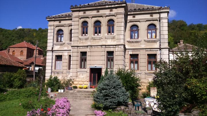 ASNetCruise's tweet photo. Dunjin konak, Reserve on https://t.co/g7sGPMfVTc #rent #room #accommodation #Rogljevo #serbia https://t.co/w6D22GjdZF