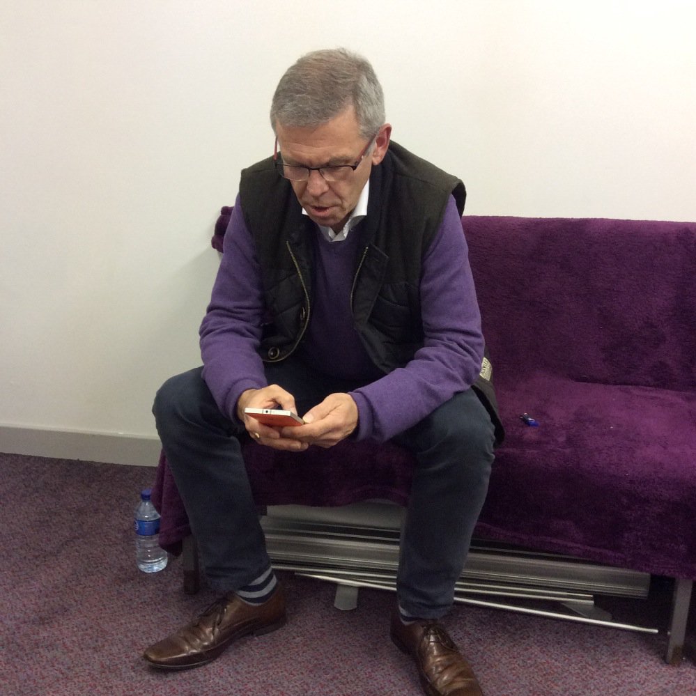 DesertHDiscs's tweet photo. RT @Bruce_PR: Getting ready to go on the air with @IanForsyth_DP on @DesertHDiscs on @northhighland1 #CCR 7pm https://t.co/O1oEjk7k0v