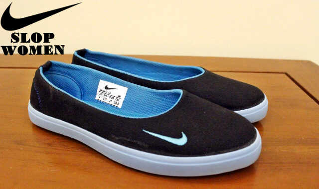 flexibleshoes's tweet photo. Nike Slop For Women Made in Vietnam, size 37 - 40 Rp.150.000 (Belum termasuk ongkir) https://t.co/p1t9d3fO7b