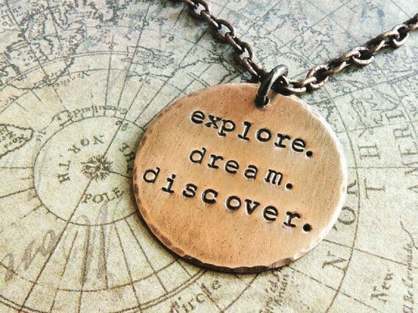 TheRealHotelGuy's tweet photo. "Explore, dream, discover" The world is yours, go use it
#junglemonday #quoteoftheday #thehotelguy https://t.co/Lai6zbAl8k