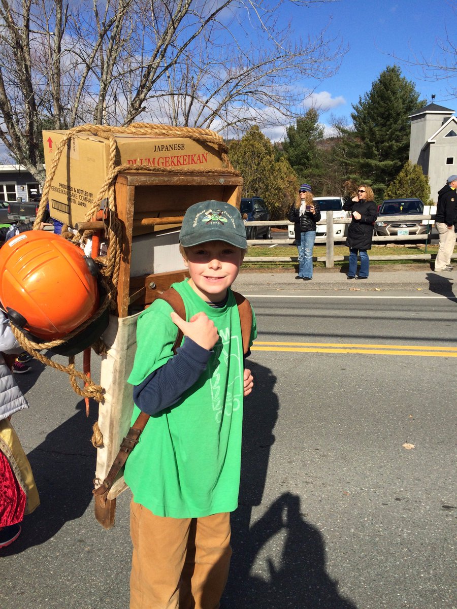 AppMtnClub's tweet photo. Best #halloween costume, ever. #amchuts #hutcroo #packboard https://t.co/JiCpn2NG8r