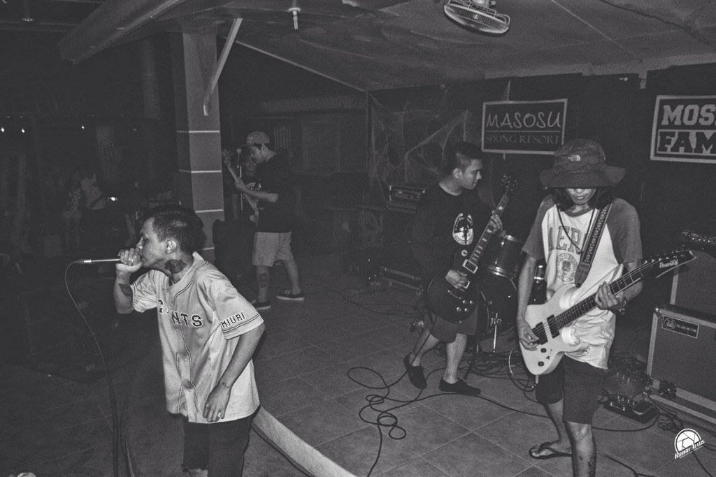projectmayhemph's tweet photo. Moshpit Family Naga goes to Iriga! solid night! Shots by: Rombit Alanis https://t.co/QzX14TbTWT