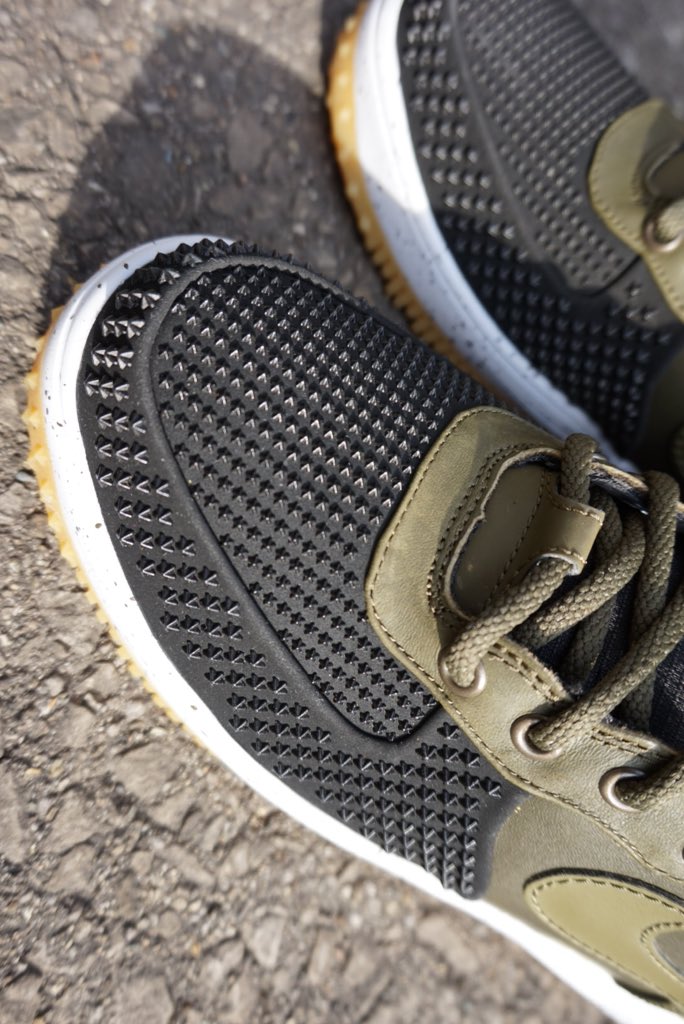 SneaksKicksMag's tweet photo. NIKE LUNAR AIR FORCE 1 DUCKBOOT  https://t.co/Qd7VQsBXKX Via @SneaksKicksMag https://t.co/BRNIHy4CRQ